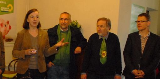 Ruth Kastner (Landesvorsitzende), Hartmut Jokisch (scheidender Kreisgeschäftsführer), Gerd Smith (Ortsgeschäfstführer Ahrensburg), Ullrich Kruse (neuer Kreisgeschäftsführer)